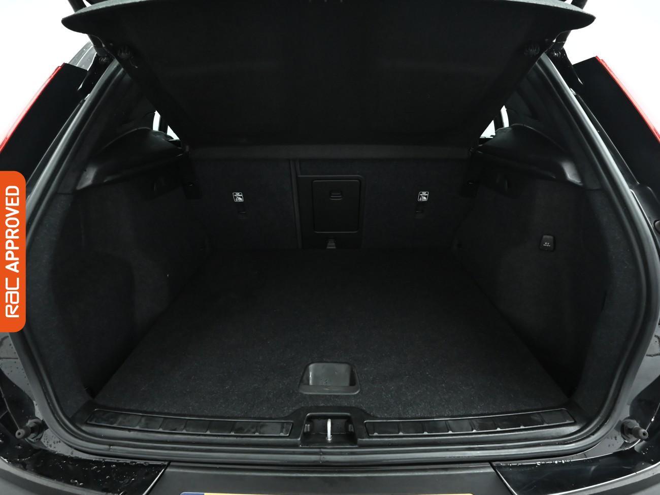 Used Volvo XC40 2022 for sale - 76453419: Photo 25