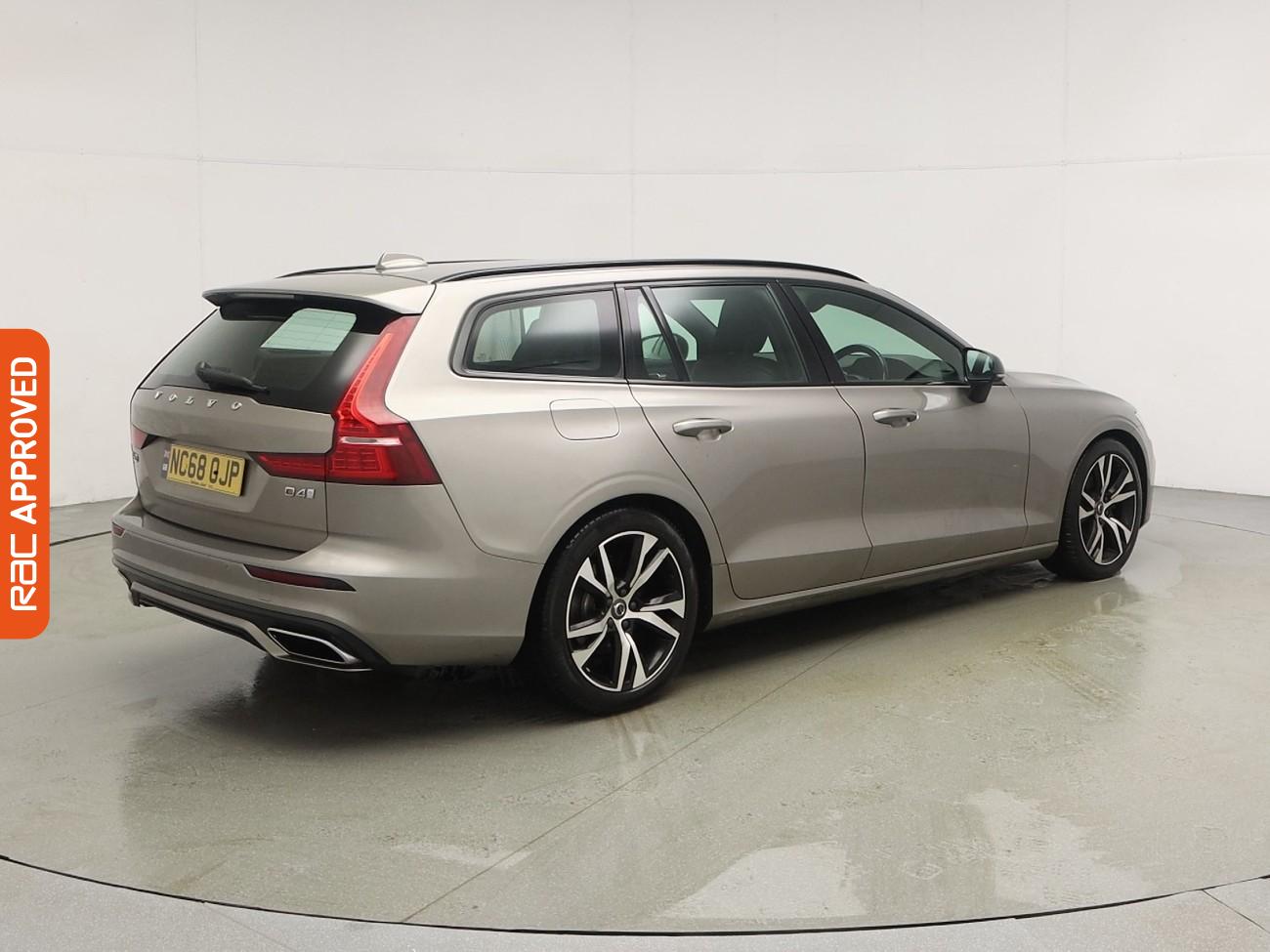 Used Volvo V60 2019 for sale - 77719341: Photo 29