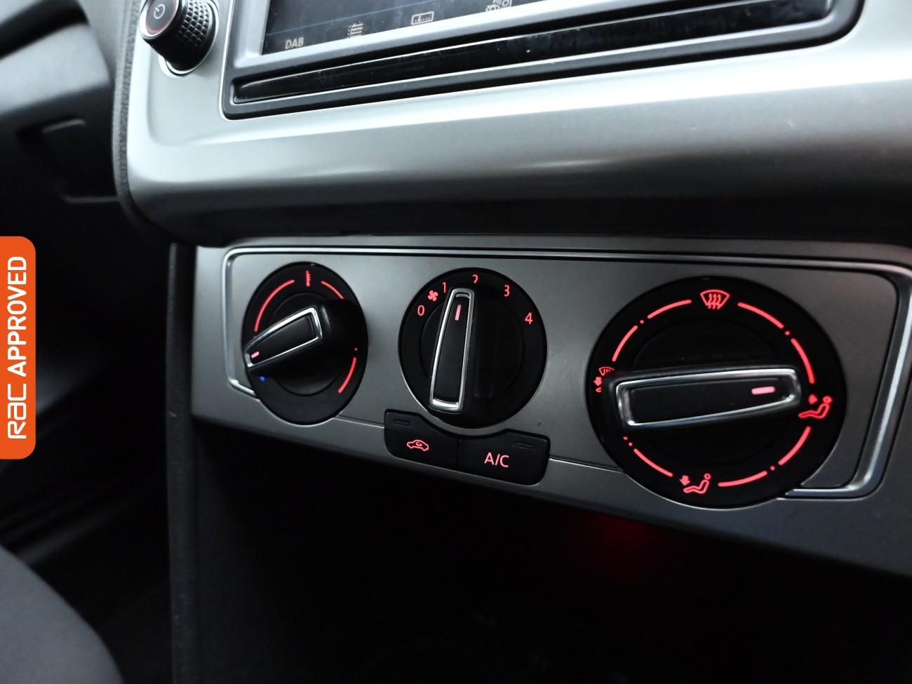 Used Volkswagen Polo 2016 for sale - 76529272: Photo 14