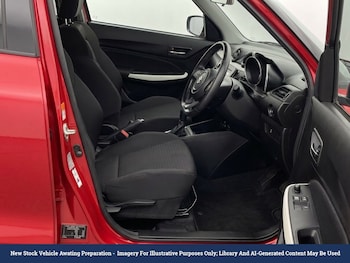 Used Suzuki Swift 2018 for sale - 79494972: Photo
