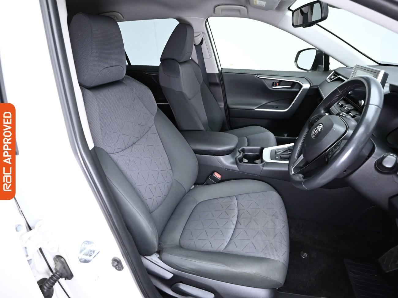 Used Toyota RAV4 2020 for sale - 76636907: Photo 12