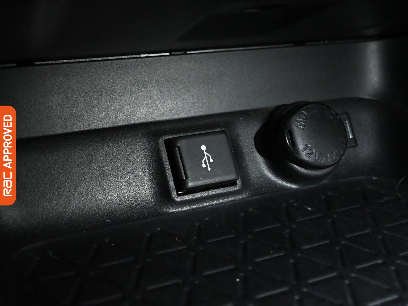 Used Toyota RAV4 2020 for sale - 76636907: Photo 19