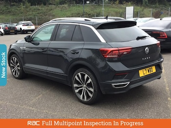 Used Volkswagen T-Roc 2019 for sale - 76264024: Photo