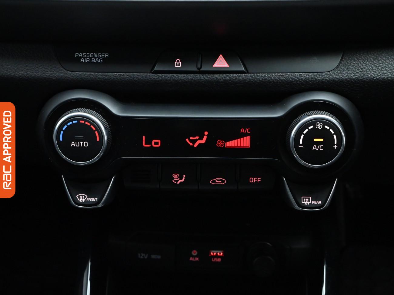 Used Kia Stonic 2019 for sale - 76395402: Photo 16