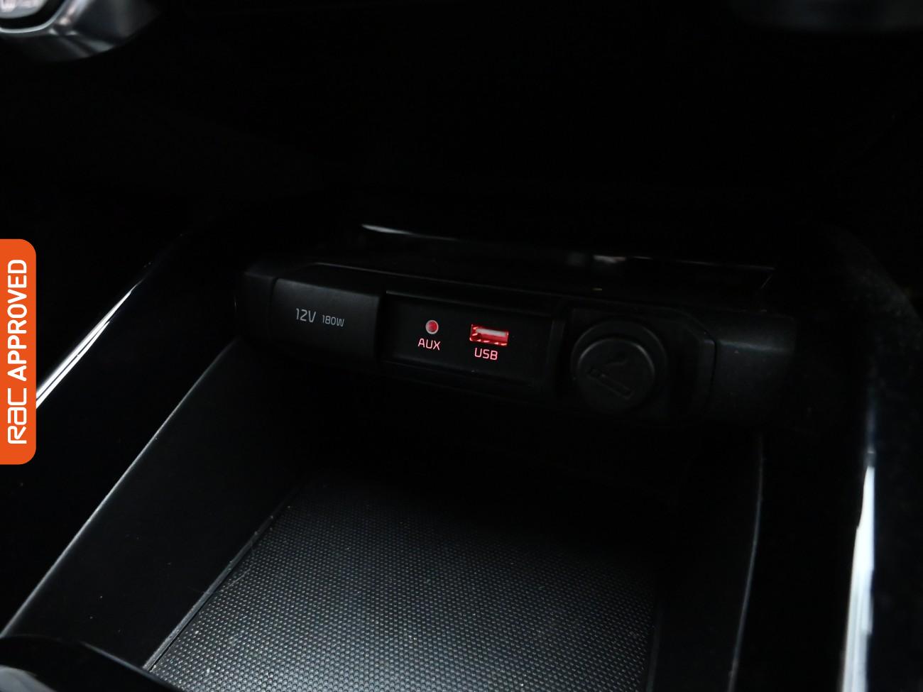 Used Kia Stonic 2019 for sale - 76395402: Photo 18