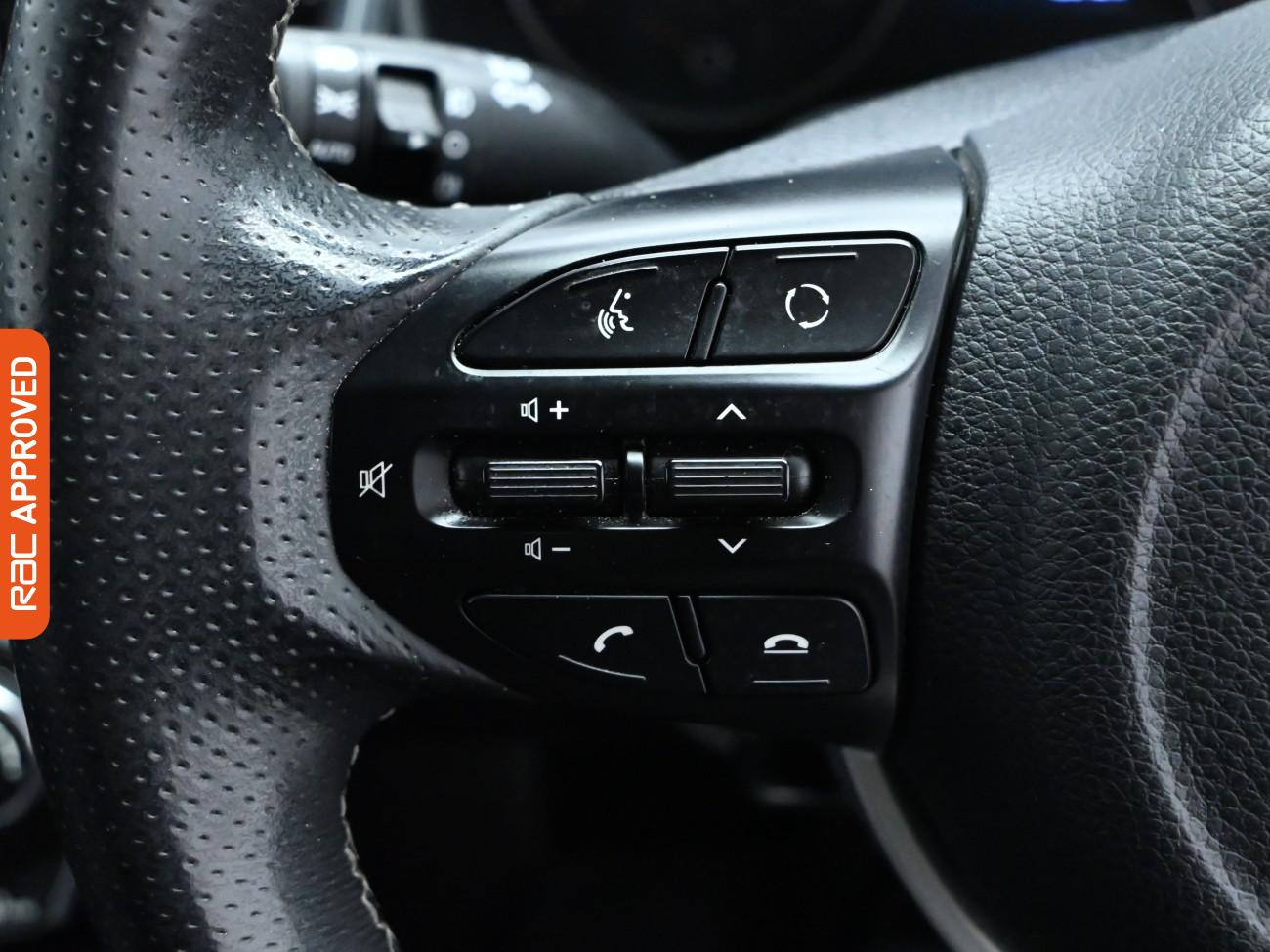 Used Kia Stonic 2019 for sale - 76395402: Photo 19