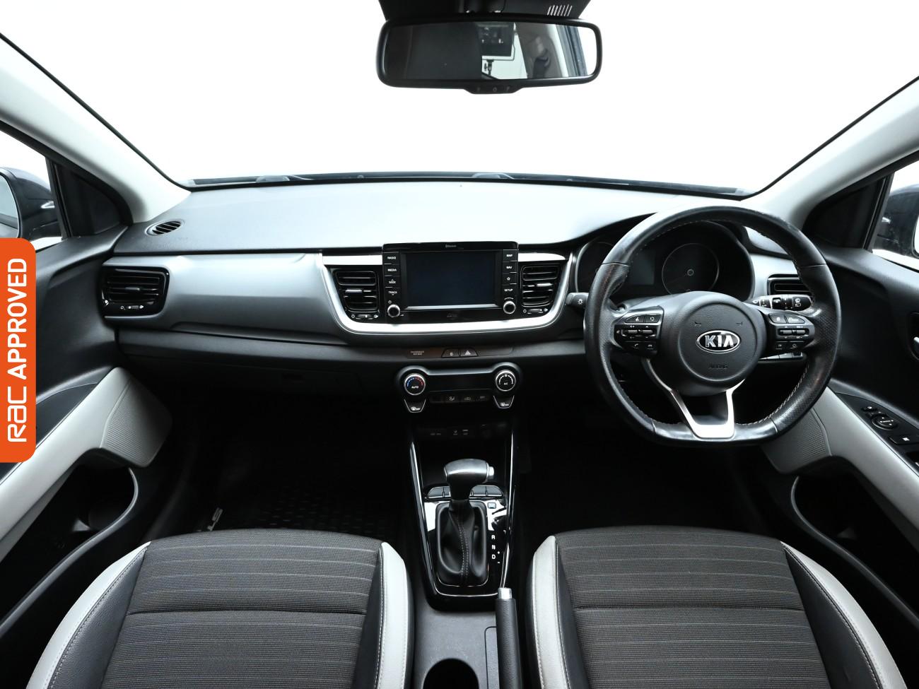 Used Kia Stonic 2019 for sale - 76395402: Photo 2