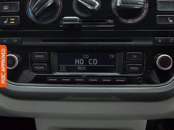 Used Volkswagen up! 2013 for sale - 74608429: Photo 18