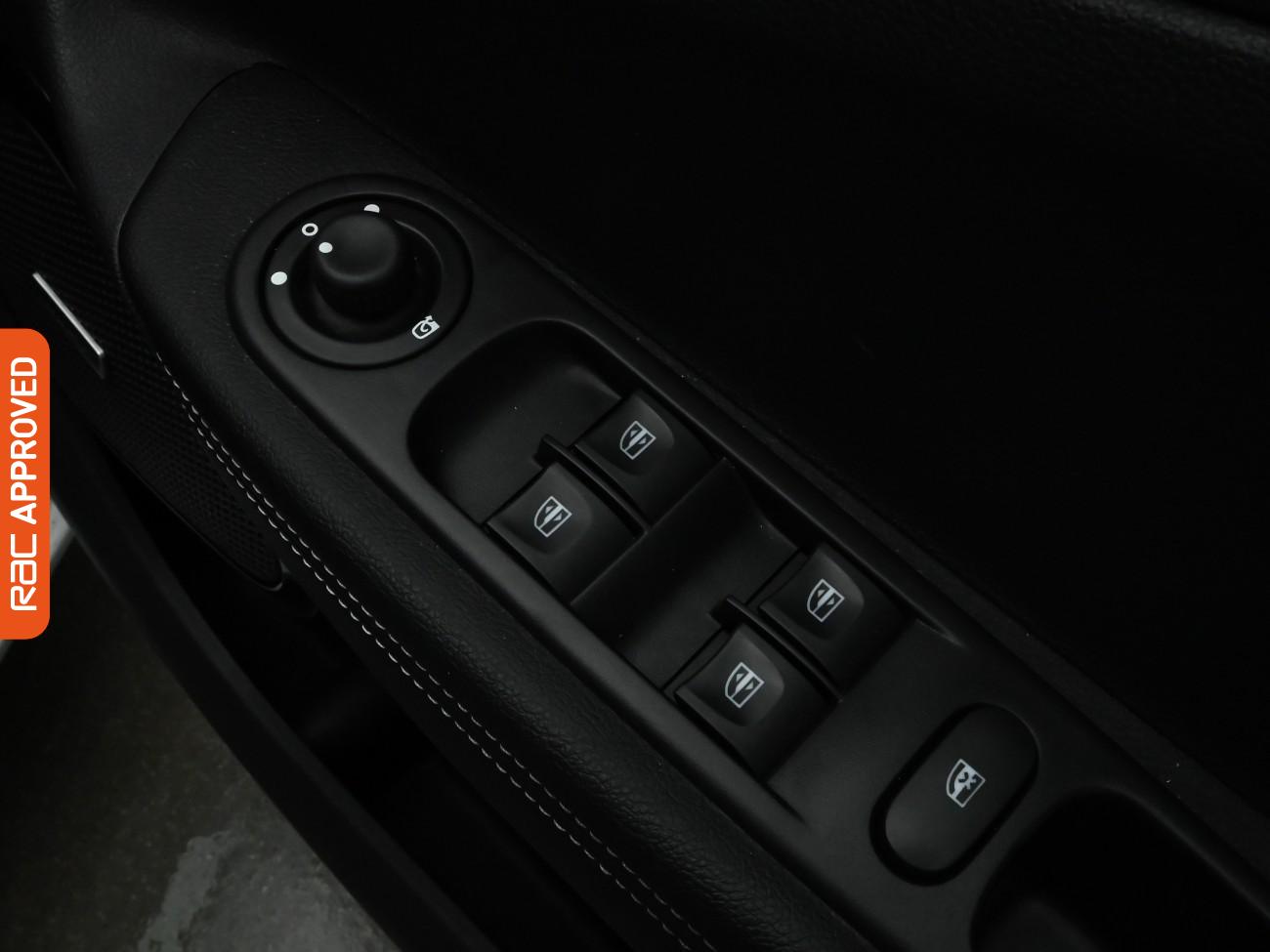 Used Renault Zoe 2019 for sale - 77308839: Photo 28