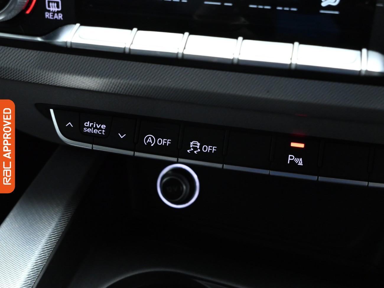 Used Audi A4 2017 for sale - 76156458: Photo 19