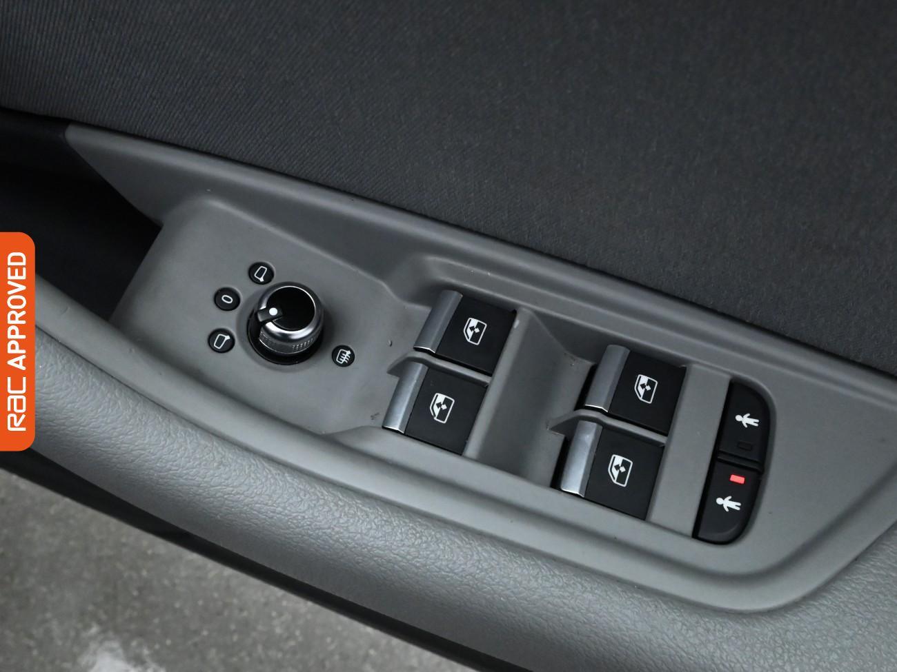 Used Audi A4 2017 for sale - 76156458: Photo 25