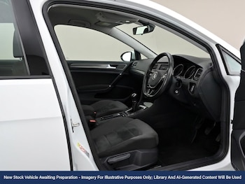 Used Volkswagen Golf 2018 for sale - 78495311: Photo