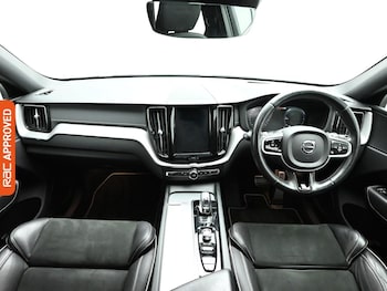 Used Volvo XC60 2019 for sale - 77546410: Photo