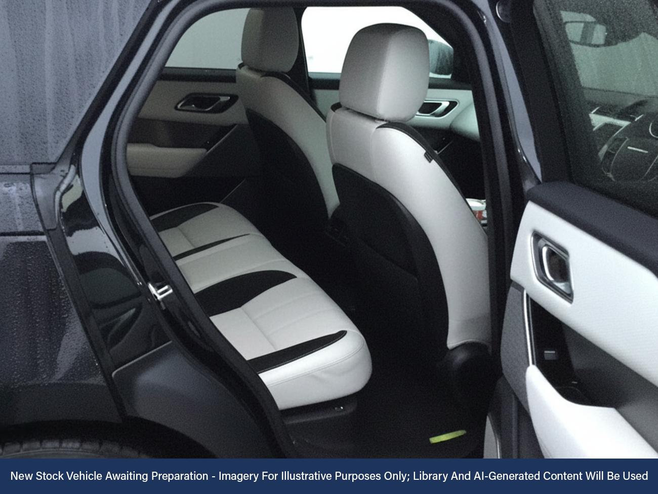 Used Land Rover Range Rover Velar 2018 for sale - 76827894: Photo 4