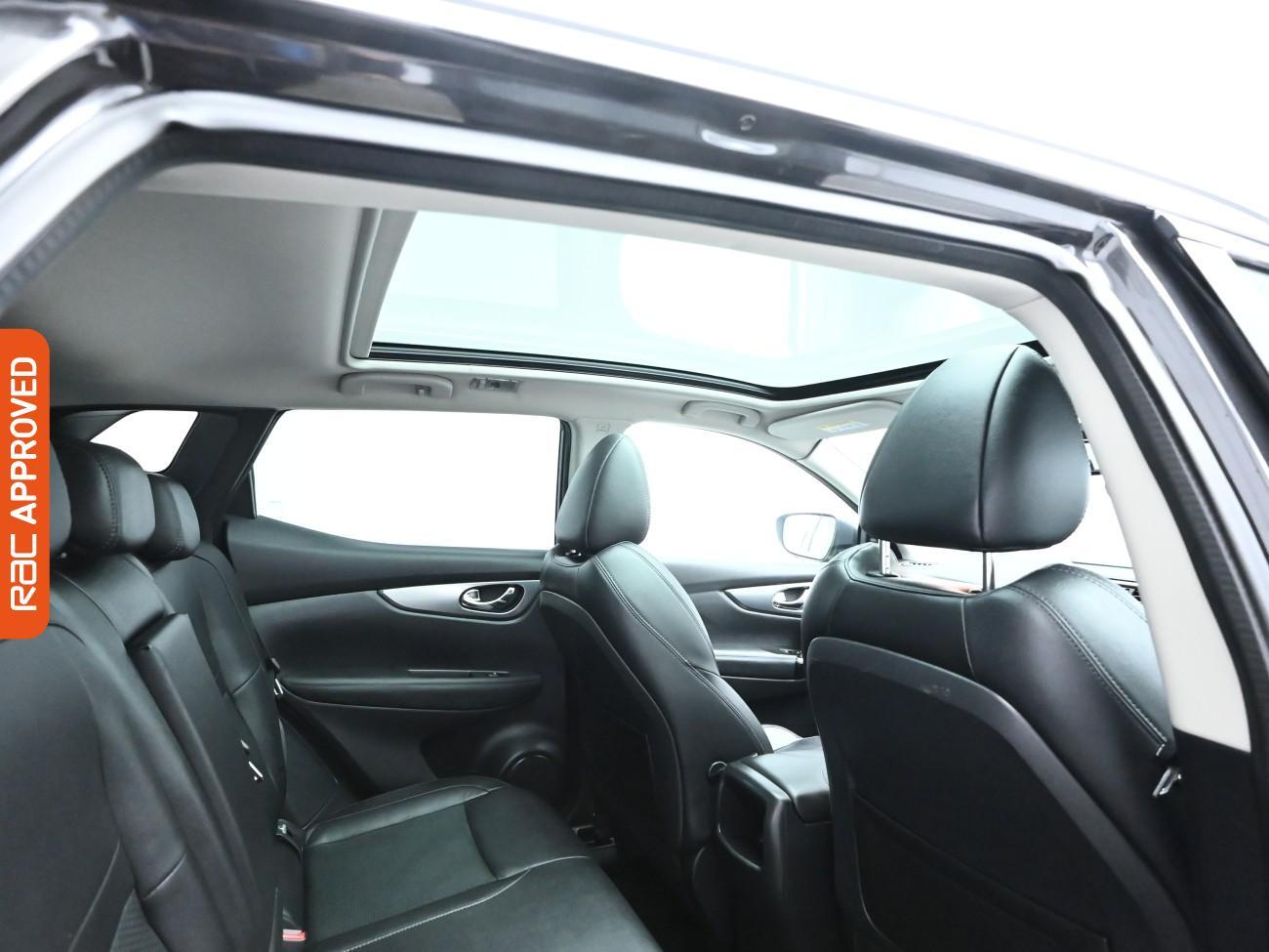 Used Nissan Qashqai 2018 for sale - 77593623: Photo 3