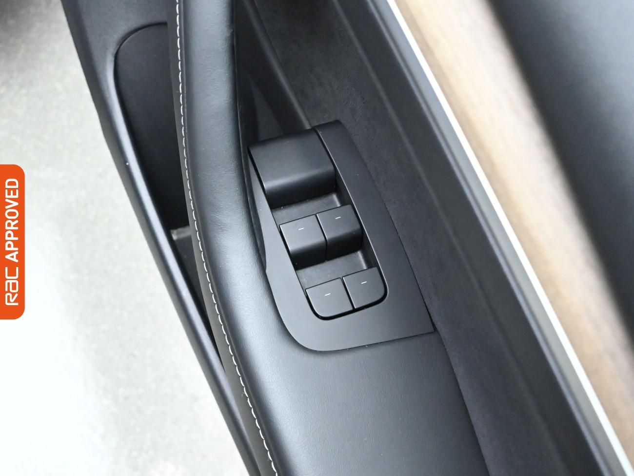 Used Tesla Model 3 2021 for sale - 76088353: Photo 26