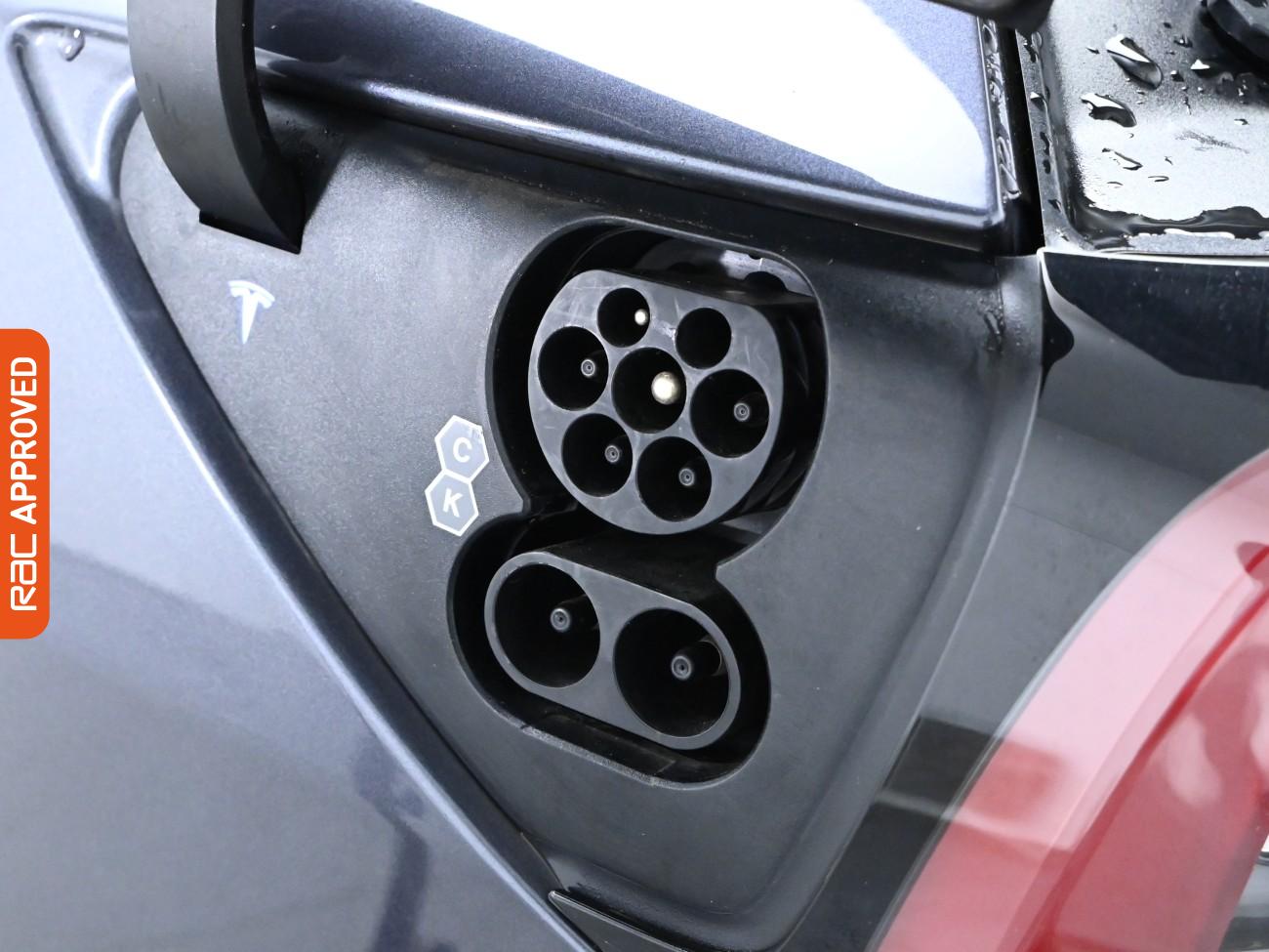 Used Tesla Model 3 2021 for sale - 76088353: Photo 31