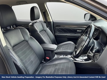 Used Mitsubishi Outlander 2018 for sale - 76391080: Photo