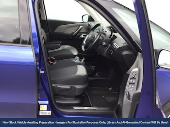 Used Citroen C4 Grand Picasso 2018 for sale - 76520012: Photo