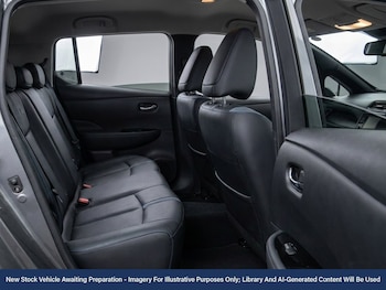 Used Nissan Leaf 2023 for sale - 78812899: Photo