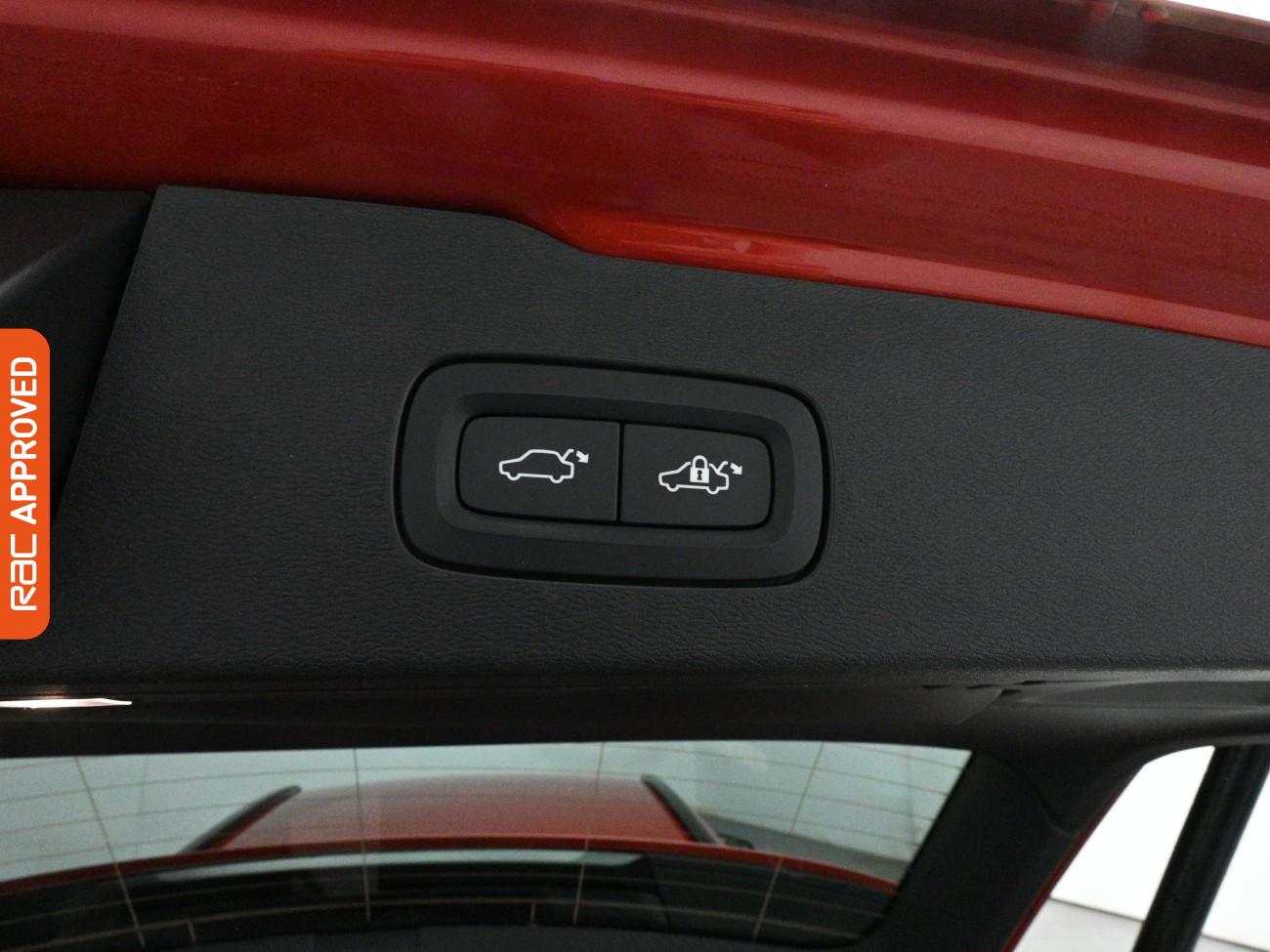 Used Volvo V60 2021 for sale - 77834804: Photo 16