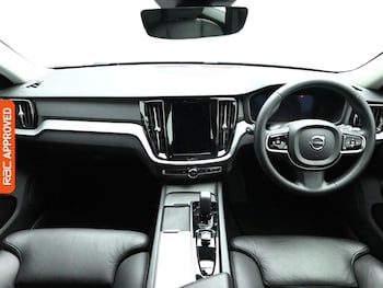 Used Volvo V60 2023 for sale - 77382331: Photo