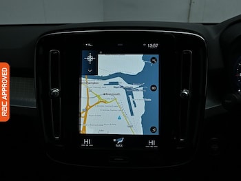 Used Volvo XC40 2021 for sale - 78552085: Photo