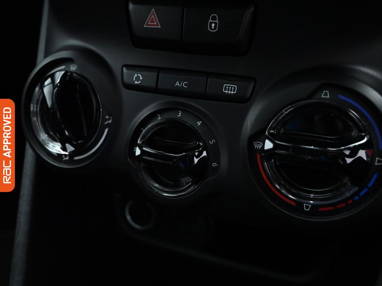 Used Peugeot 208 2018 for sale - 76429128: Photo 14