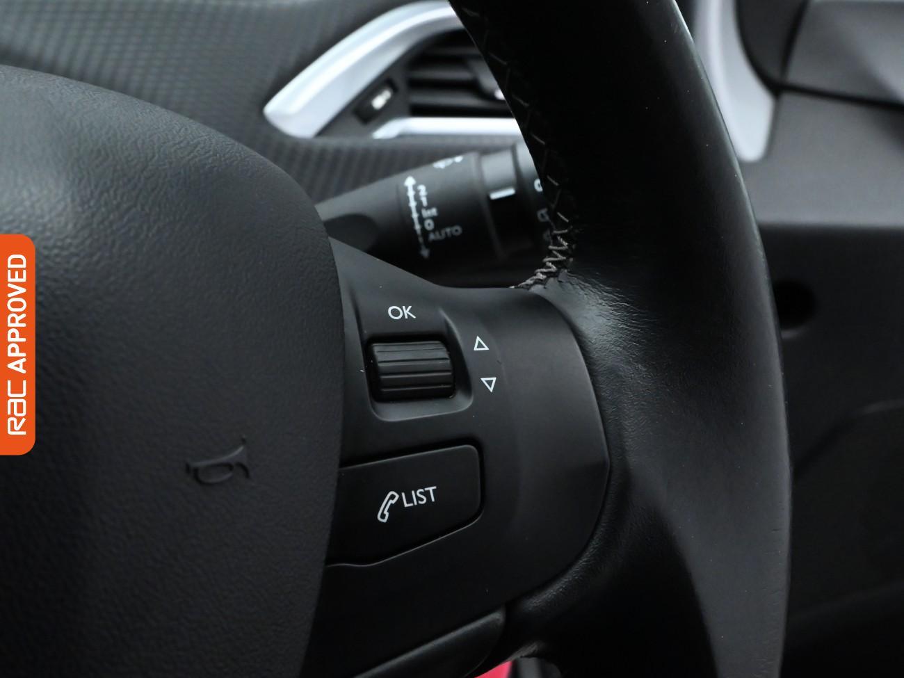 Used Peugeot 208 2018 for sale - 76429128: Photo 22