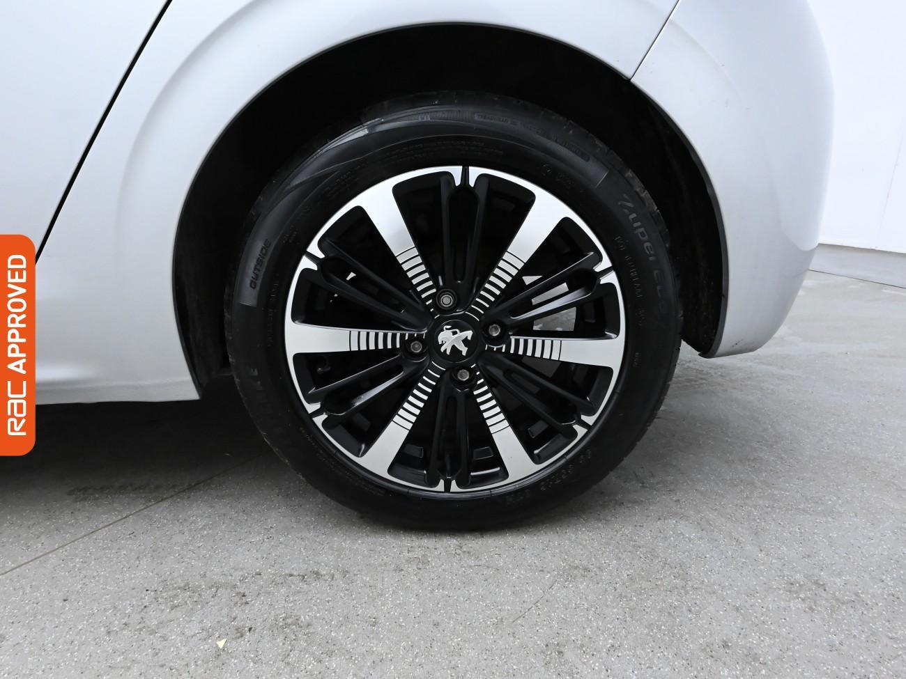 Used Peugeot 208 2018 for sale - 76429128: Photo 25