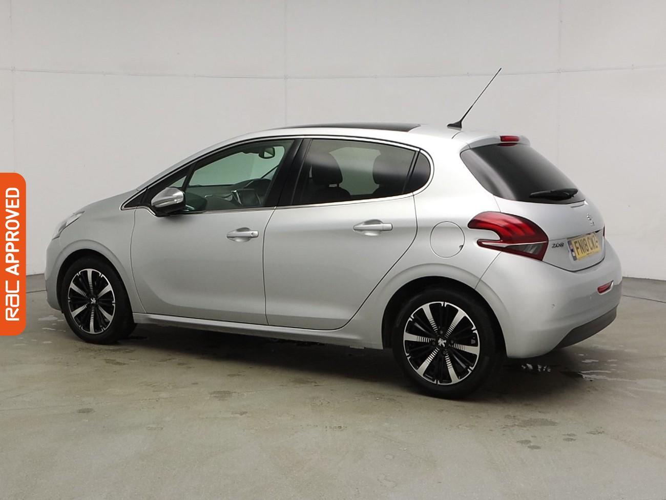 Used Peugeot 208 2018 for sale - 76429128: Photo 27