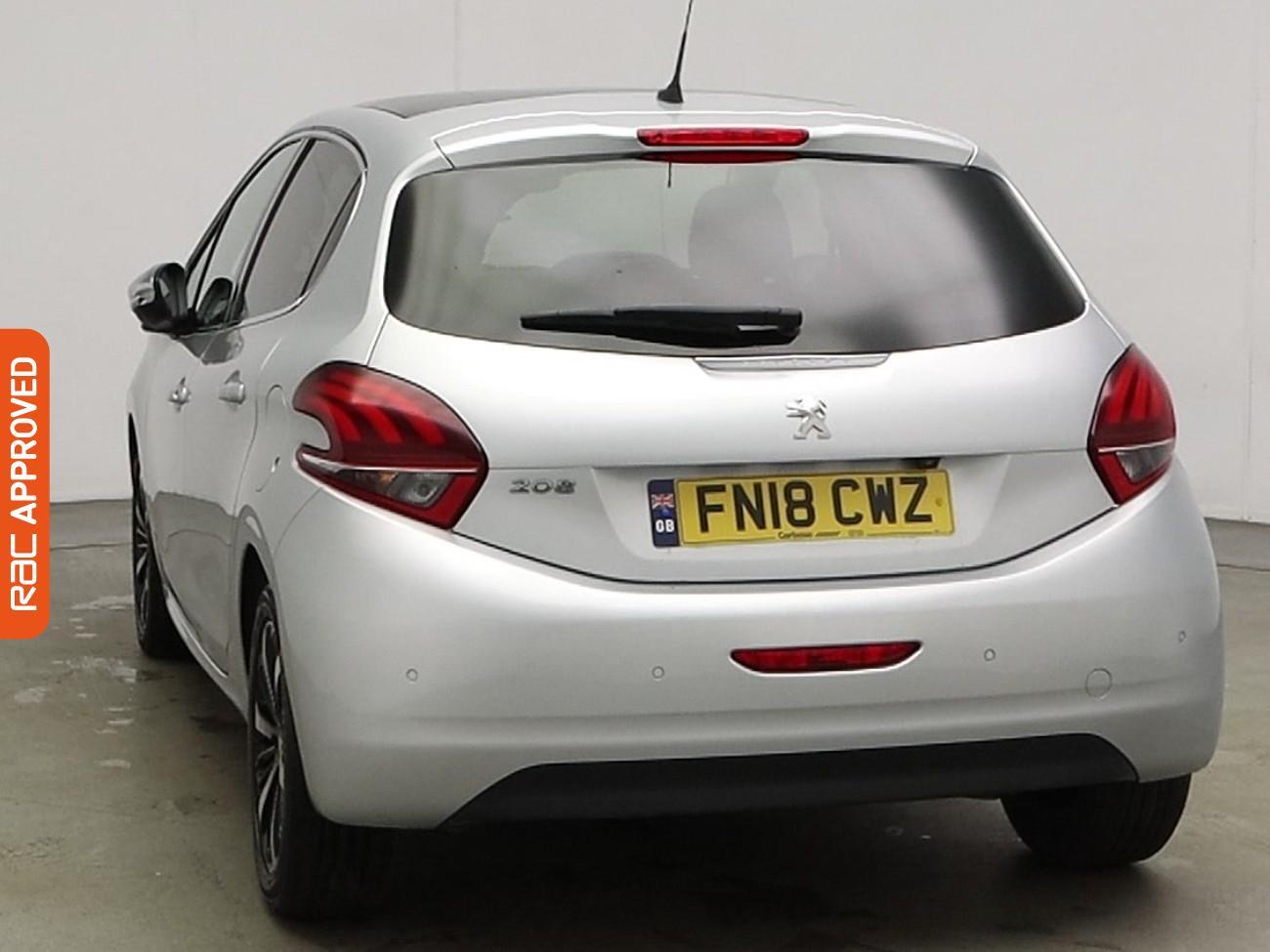 Used Peugeot 208 2018 for sale - 76429128: Photo 4
