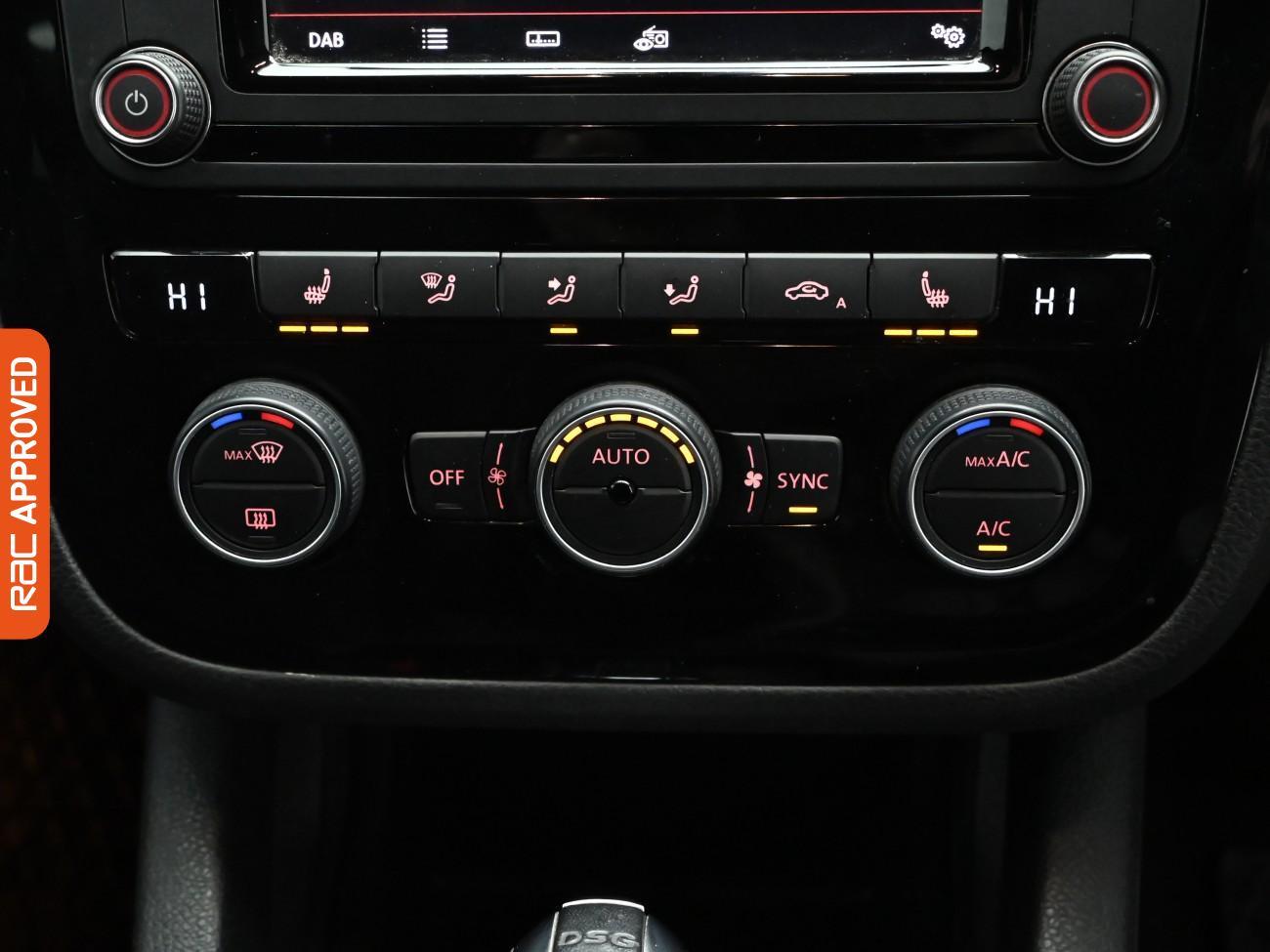 Used Volkswagen Scirocco 2015 for sale - 77546528: Photo 16