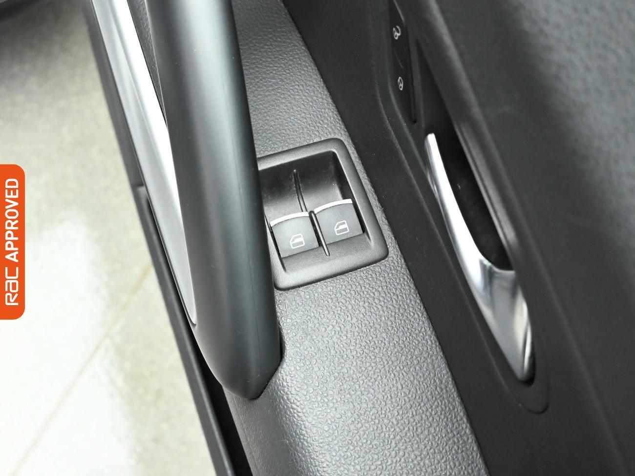 Used Volkswagen Scirocco 2015 for sale - 77546528: Photo 23