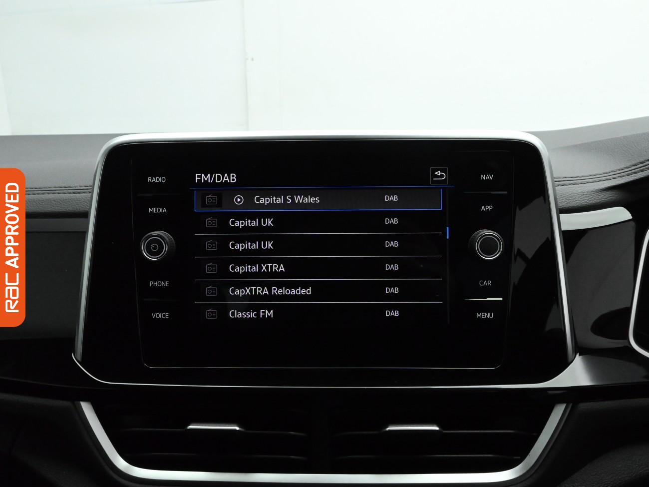 Used Volkswagen T-Roc 2023 for sale - 76884249: Photo 15