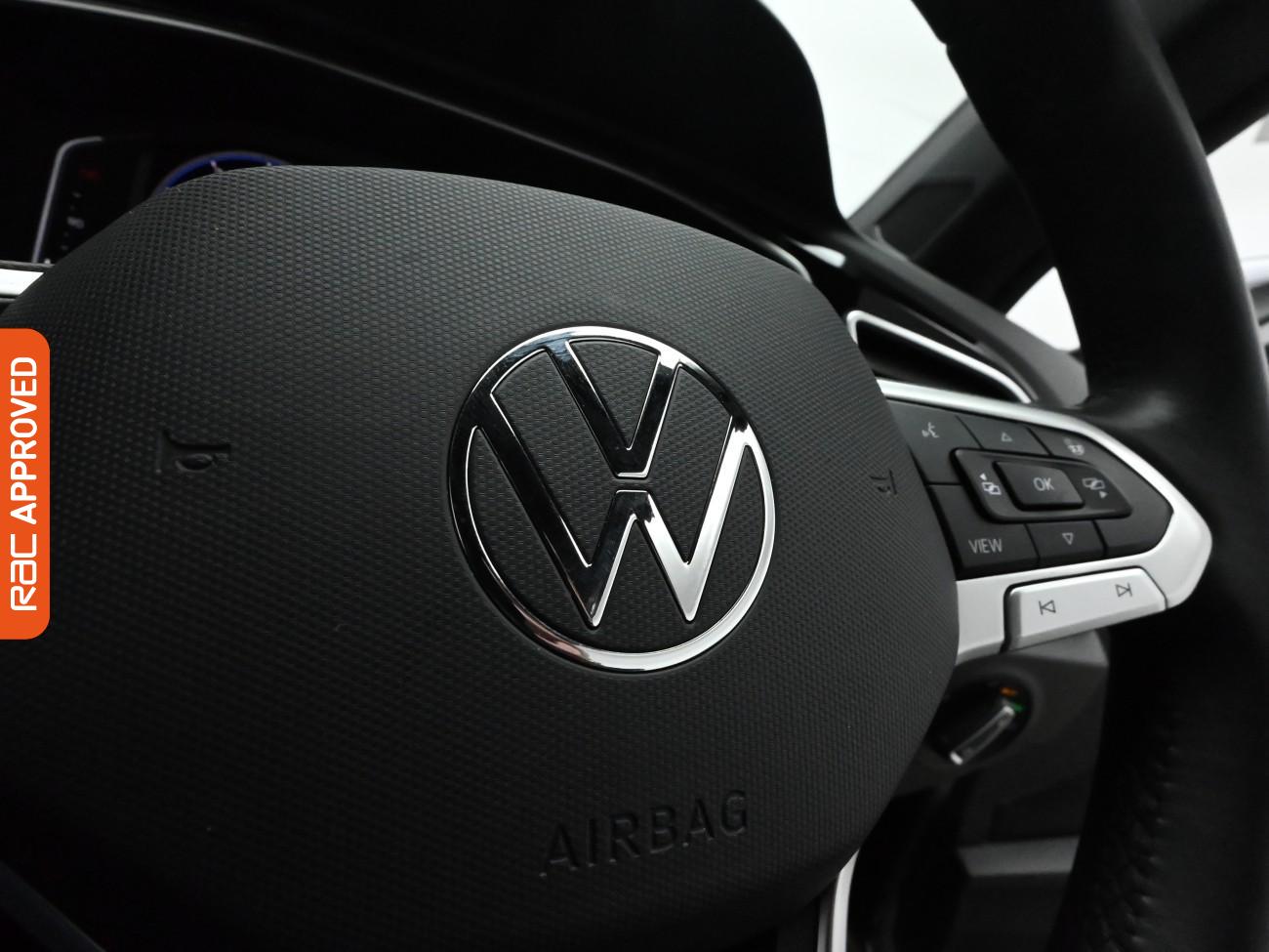 Used Volkswagen T-Roc 2023 for sale - 76884249: Photo 24