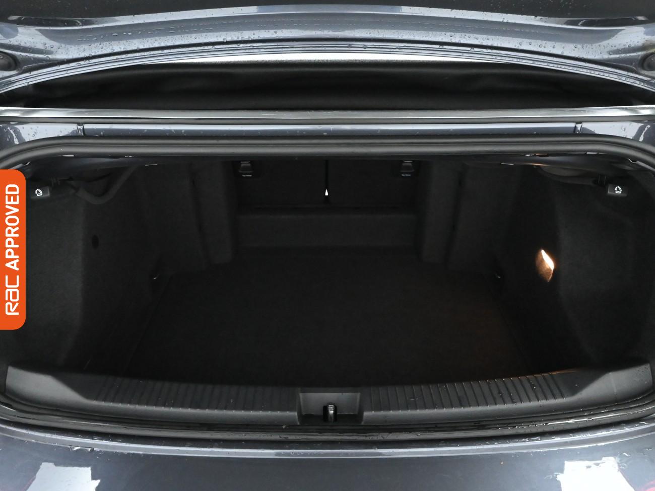 Used Volkswagen T-Roc 2023 for sale - 76884249: Photo 27