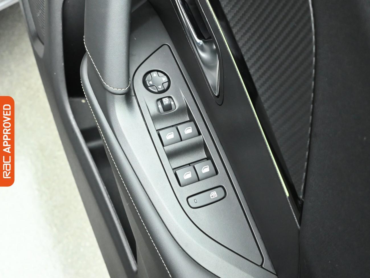 Used Peugeot 2008 2023 for sale - 76909444: Photo 24