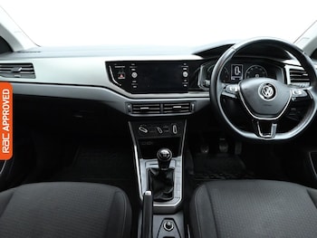 Used Volkswagen Polo 2018 for sale - 76429002: Photo