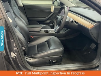Used Tesla Model 3 2020 for sale - 75898446: Photo