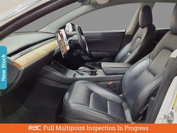 Used Tesla Model 3 2025 for sale - 76158247: Photo 3