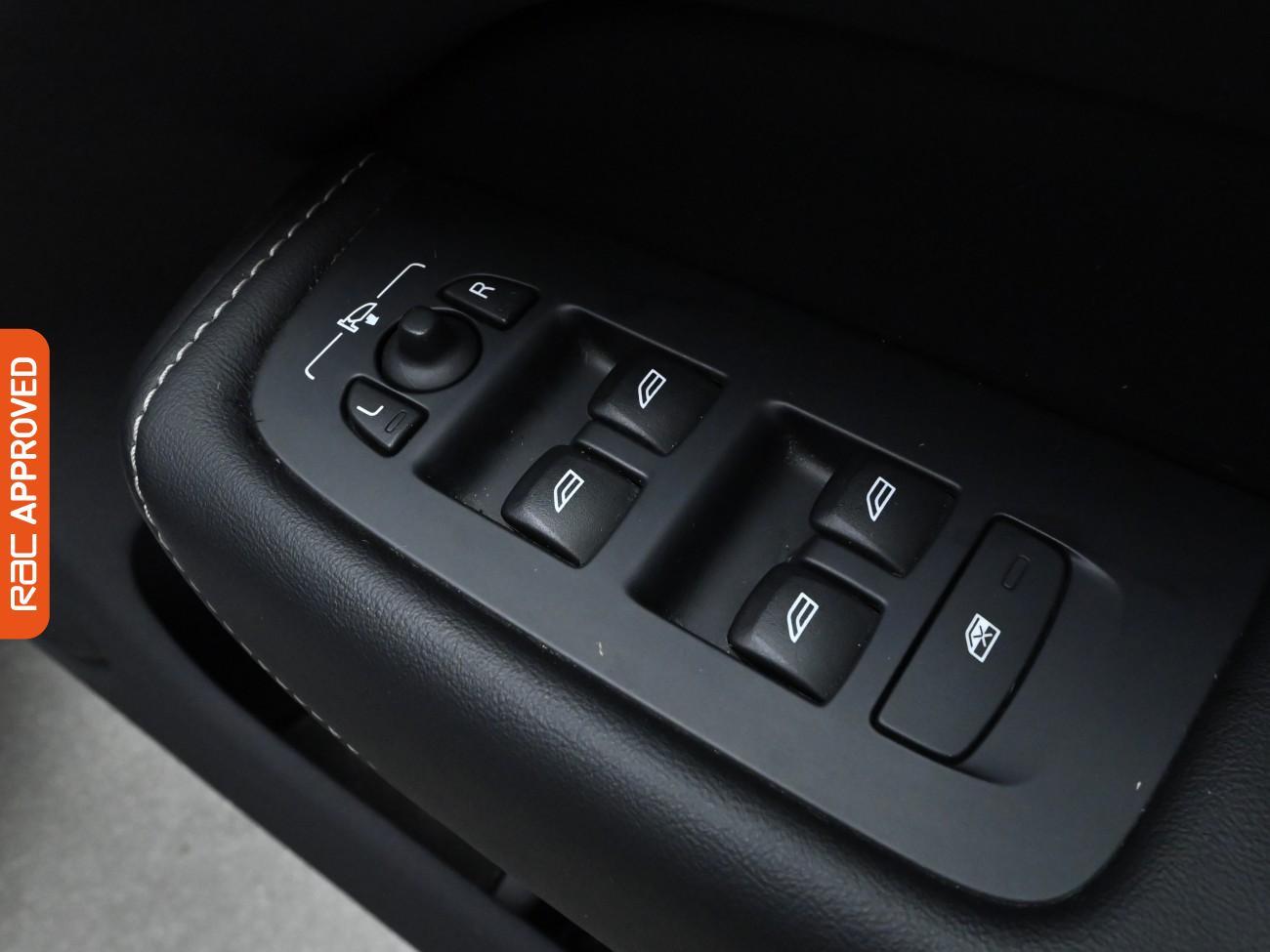 Used Volvo XC60 2020 for sale - 75983215: Photo 28