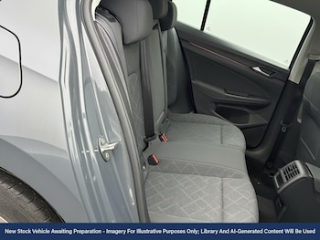 Used Volkswagen Golf 2020 for sale - 76957971: Photo