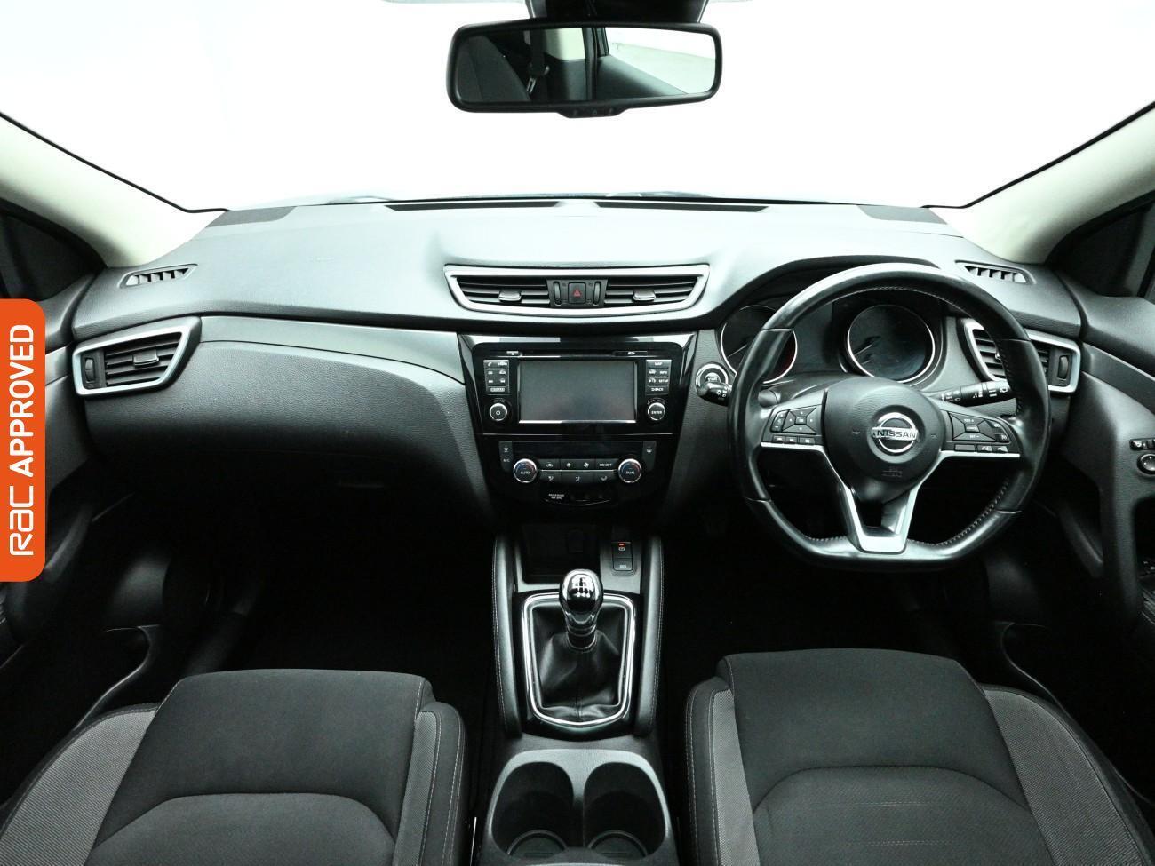 Used Nissan Qashqai 2018 for sale - 77951820: Photo 2