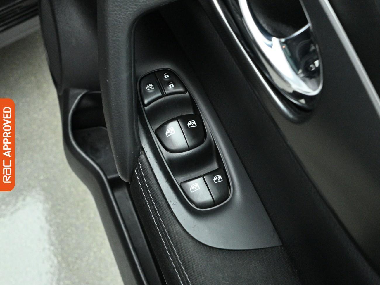 Used Nissan Qashqai 2018 for sale - 77951820: Photo 22