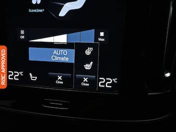 Used Volvo XC40 2023 for sale - 79716747: Photo