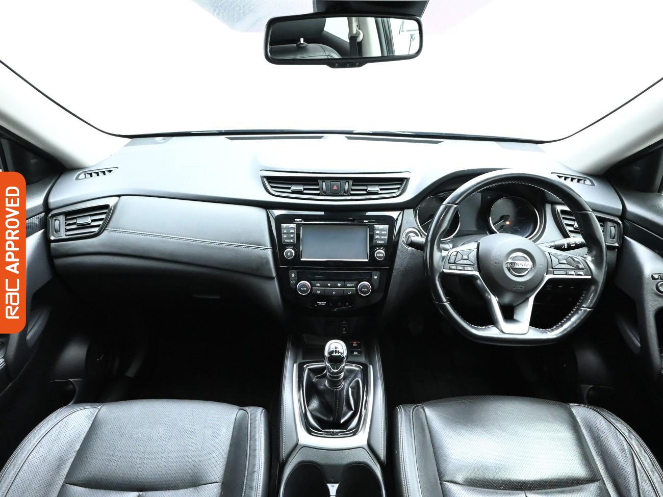 Used Nissan X-Trail 2017 for sale - 76405898: Photo 2