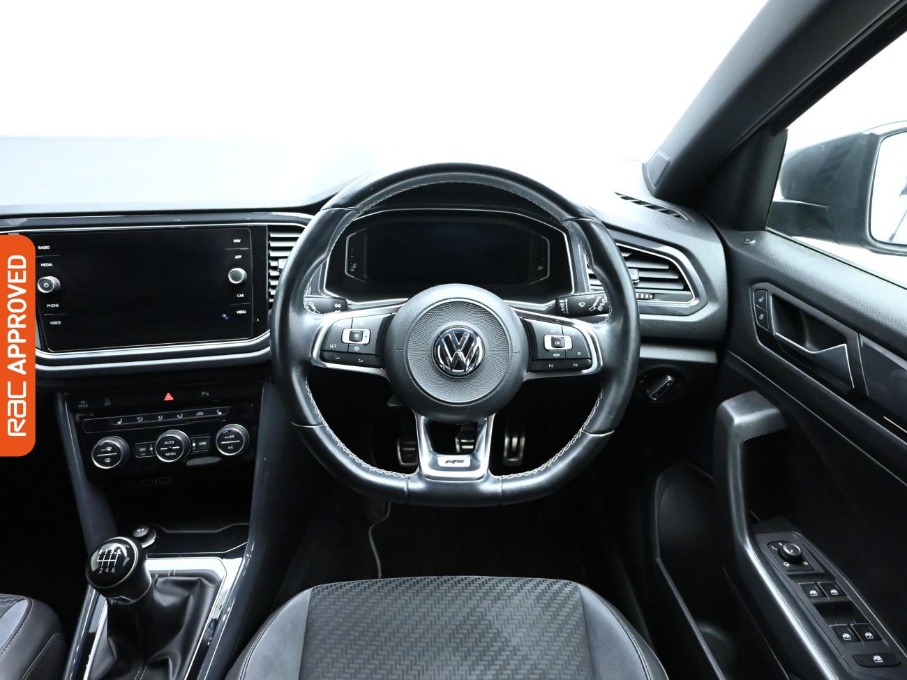 Used Volkswagen T-Roc 2019 for sale - 76316323: Photo 2