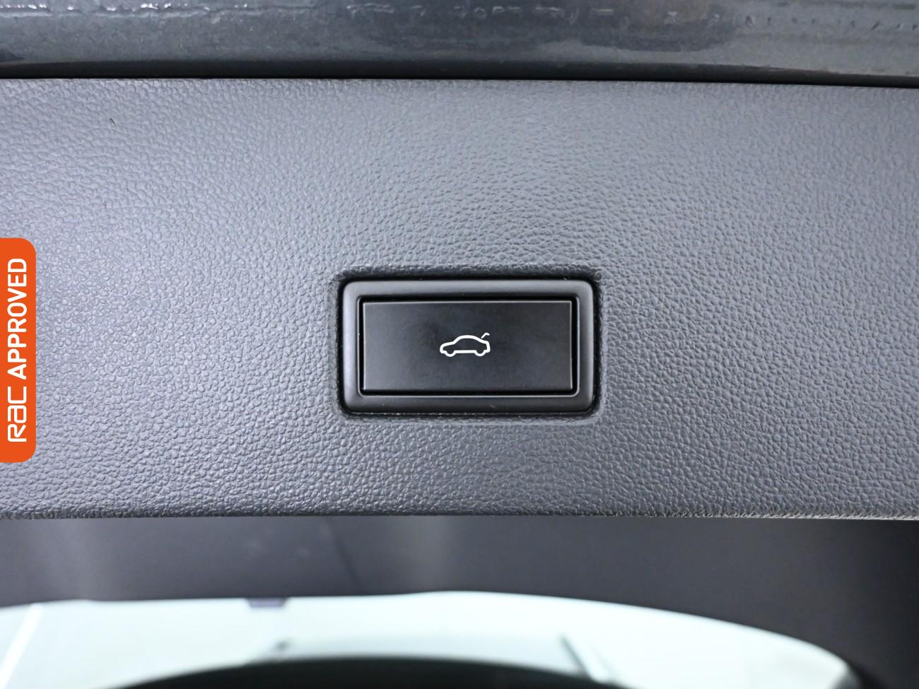 Used Volkswagen T-Roc 2019 for sale - 76316323: Photo 22