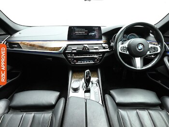 Used BMW 5 Series 2018 for sale - 77327525: Photo